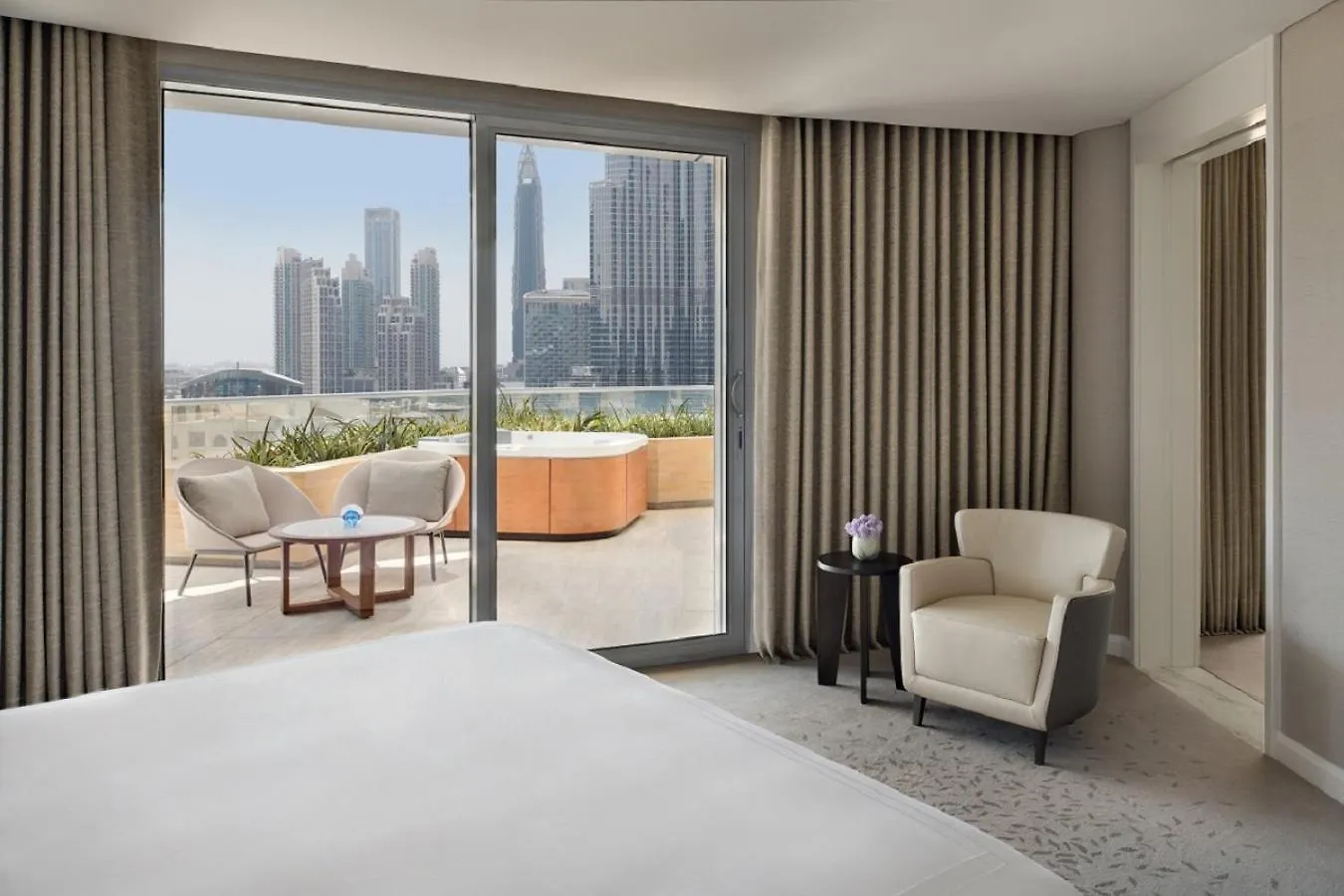 Address Downtown Hotel Dubai 5*,